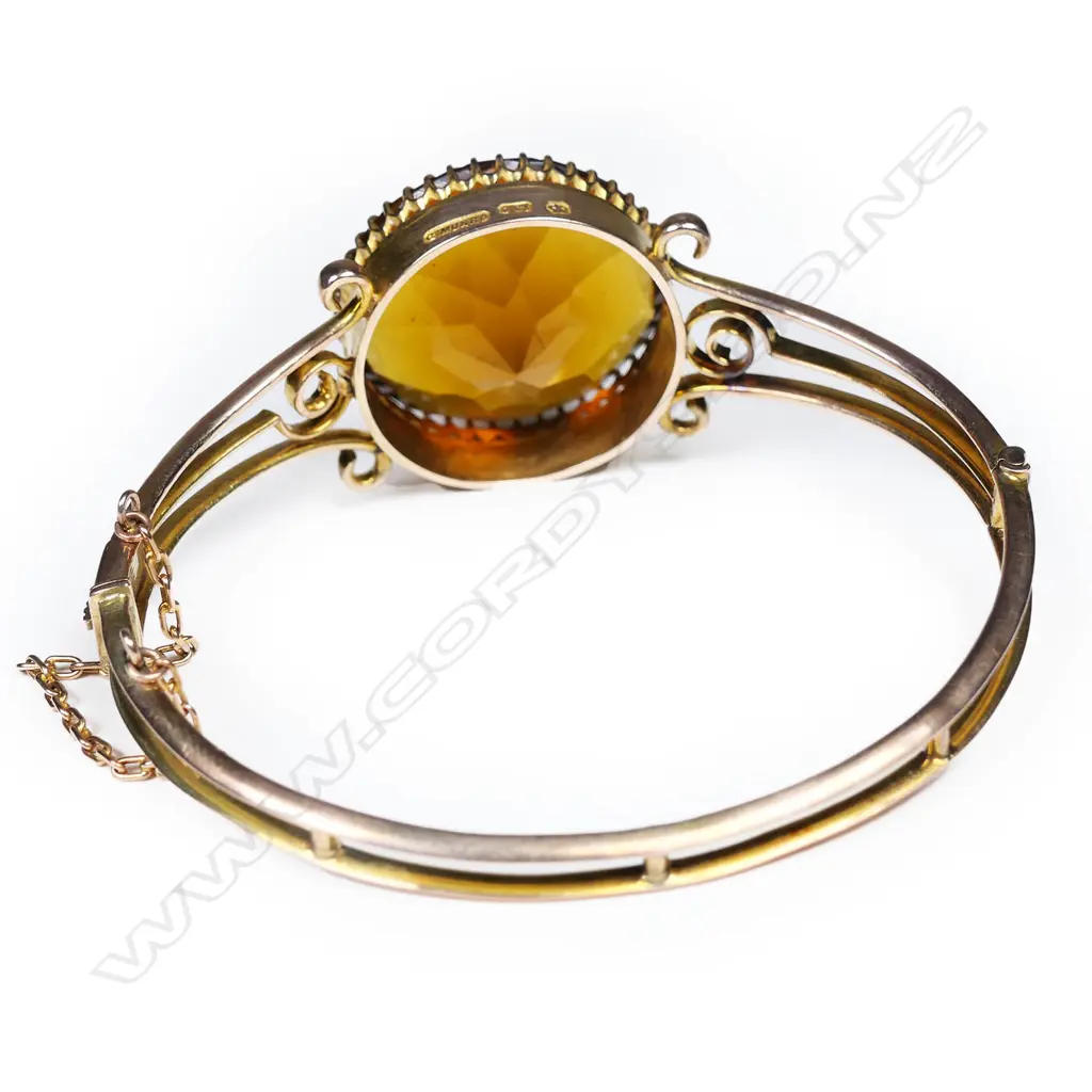 George Munro (Invercargill) 9ct gold snap bangle in box, Image 1++